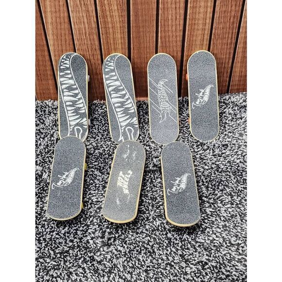 Tony Hawk Hot Wheels Finger Skateboards #A80 - Picture 6 of 9